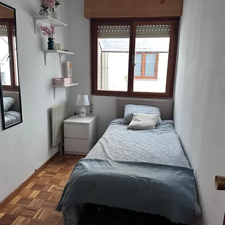 Acogedor Con Vistas A La Catedral Y Parking Apartman *