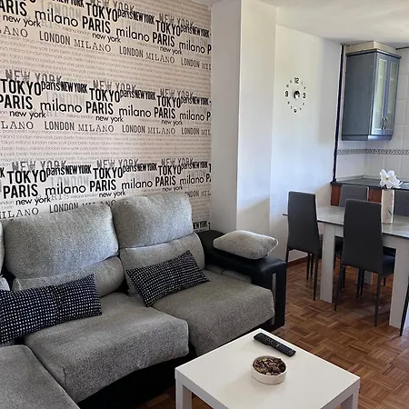 Acogedor Con Vistas A La Catedral Y Parking Apartman Oviedo