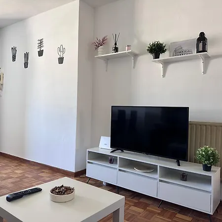 Acogedor Con Vistas A La Catedral Y Parking Apartman Oviedo