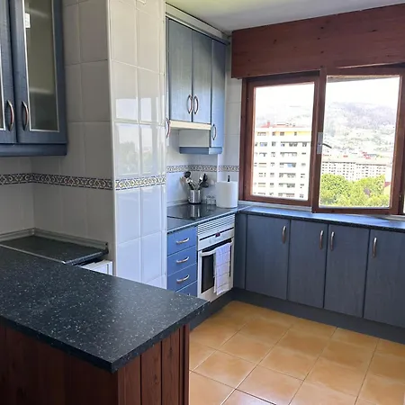 Acogedor Con Vistas A La Catedral Y Parking Apartman Oviedo