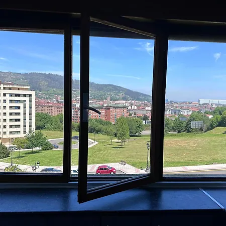 Acogedor Con Vistas A La Catedral Y Parking דירה