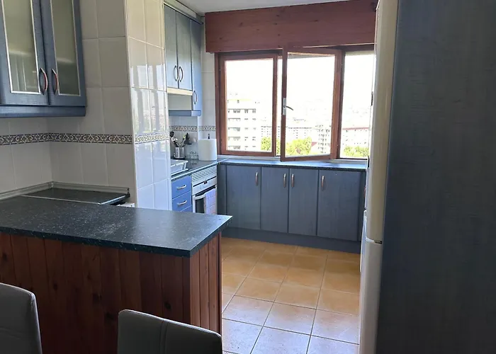 Acogedor Con Vistas A La Catedral Y Parking דירה *